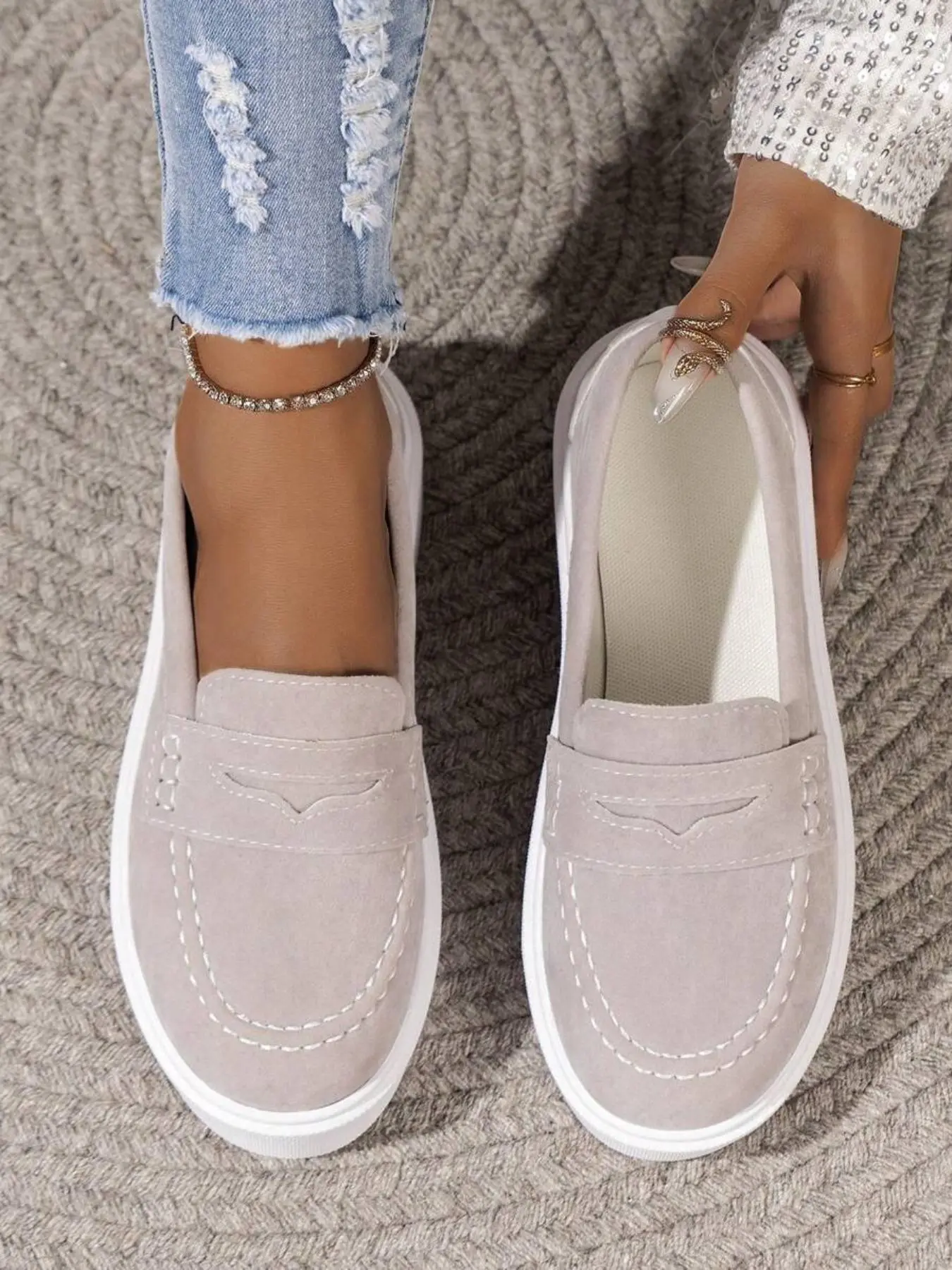 Women's Minimalist Casual Plain Slip on Loafers, Fashionable Round Toe Flat Shoes for Daily Wear, Lightweight Breathable Comfortable Shoes for Women & Girls