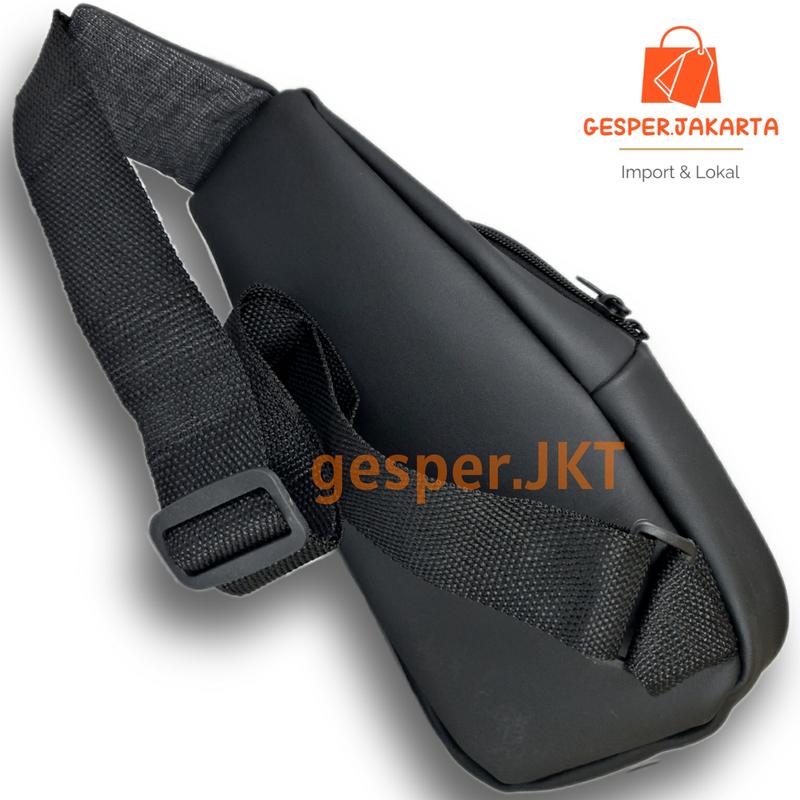 Waistbag Tas Selempang Hitam Polos Pria dan Wanita Waterproof/Antiair Pinggang Slingbag waistbag casual wesbek kecil merah maron 0