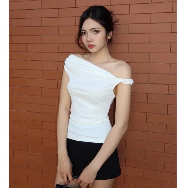 Áo croptop nữ tay ngắn HHVINATAGE kiểu lệch vai gấp nhún thun tăm mịn co dãn Top A16 Women
