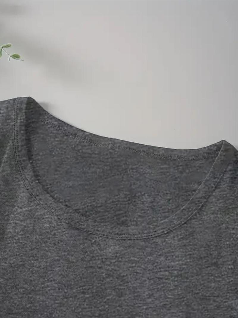 Product Introduction of 【Plus Size】 Heart Print Round Neck Tee, Casual Short Sleeve Crew Neck T-shirt for Summer, Women's Plus Clothing for Daily Wear 8