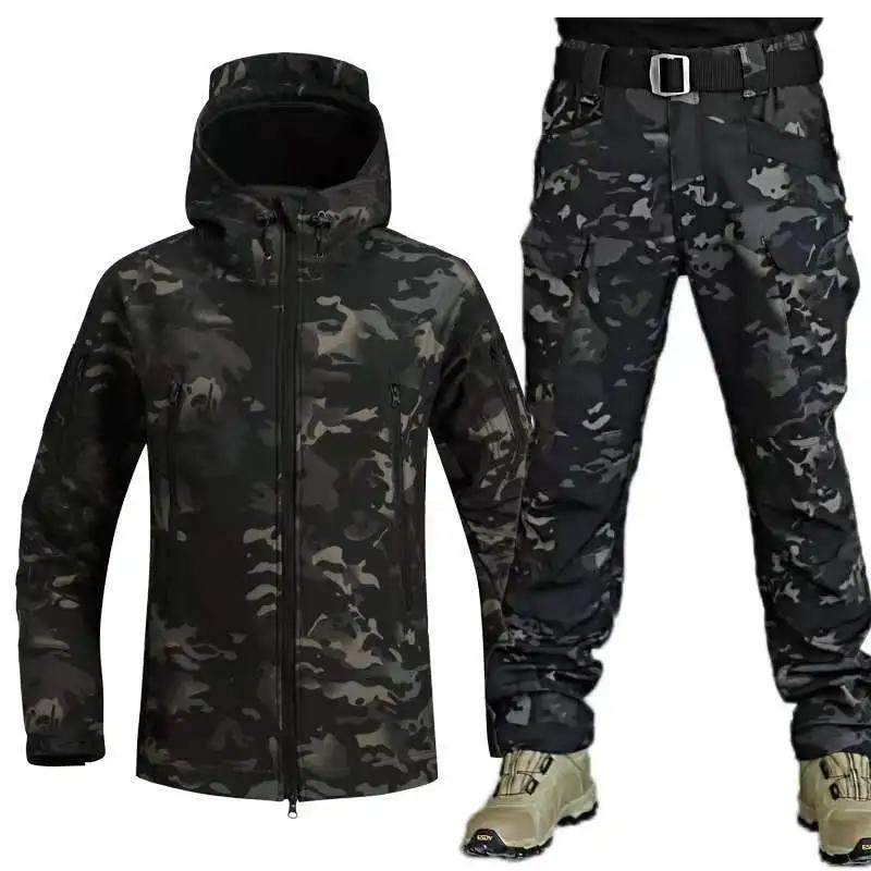 Product Introduction of Outdoor Shark Skin Warmth Set Camo Plush Thickened Coat Autumn/Winter Racing Top Does Not Include Cuff Logo Pattern Cotton Menswear Soft Clothing 8