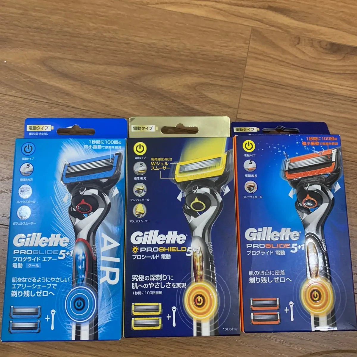 Bàn cạo Gillette Fusion 5+1,gồm 1 tay cầm kèm 2 lưỡi(Hàng Nhât NĐ)