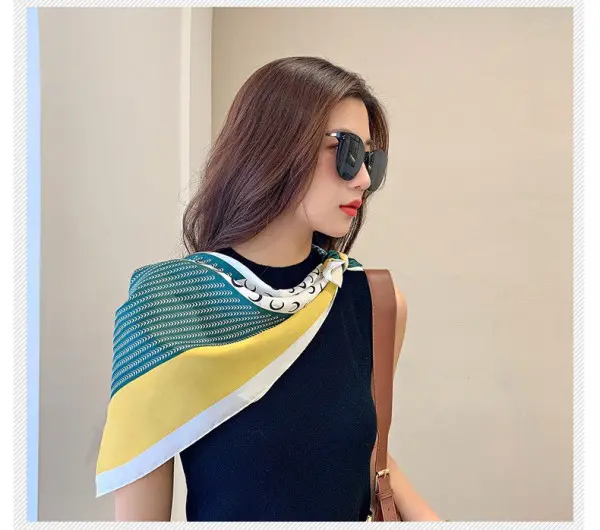 M10 Khăn lụa vuông sz70 Khăn Choàng