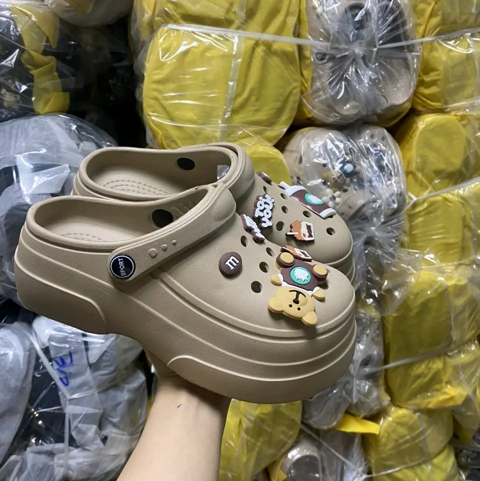(Phom to lấy lùi 1 size)Sục nữ đế 5cm stick gấu trà sữa ,hàng 1 lớp đúc liền dễ mang