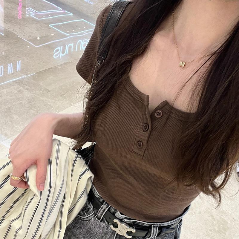Product Introduction of Korean version collarbone exposed design waist cinching short top，solid color threaded short sleeved T-shirt，summer casual and fashionable simple T-shirt 1