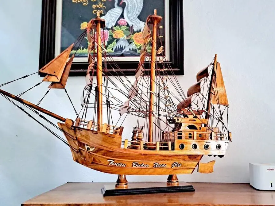 Thuyền gỗ gõ thuận buồm xuôi gió dài 40 -60  cm-Thuyền gỗ phong thuỷ trang trí Decor Decor Phòng Trang Trí Nhà Phòng Khách