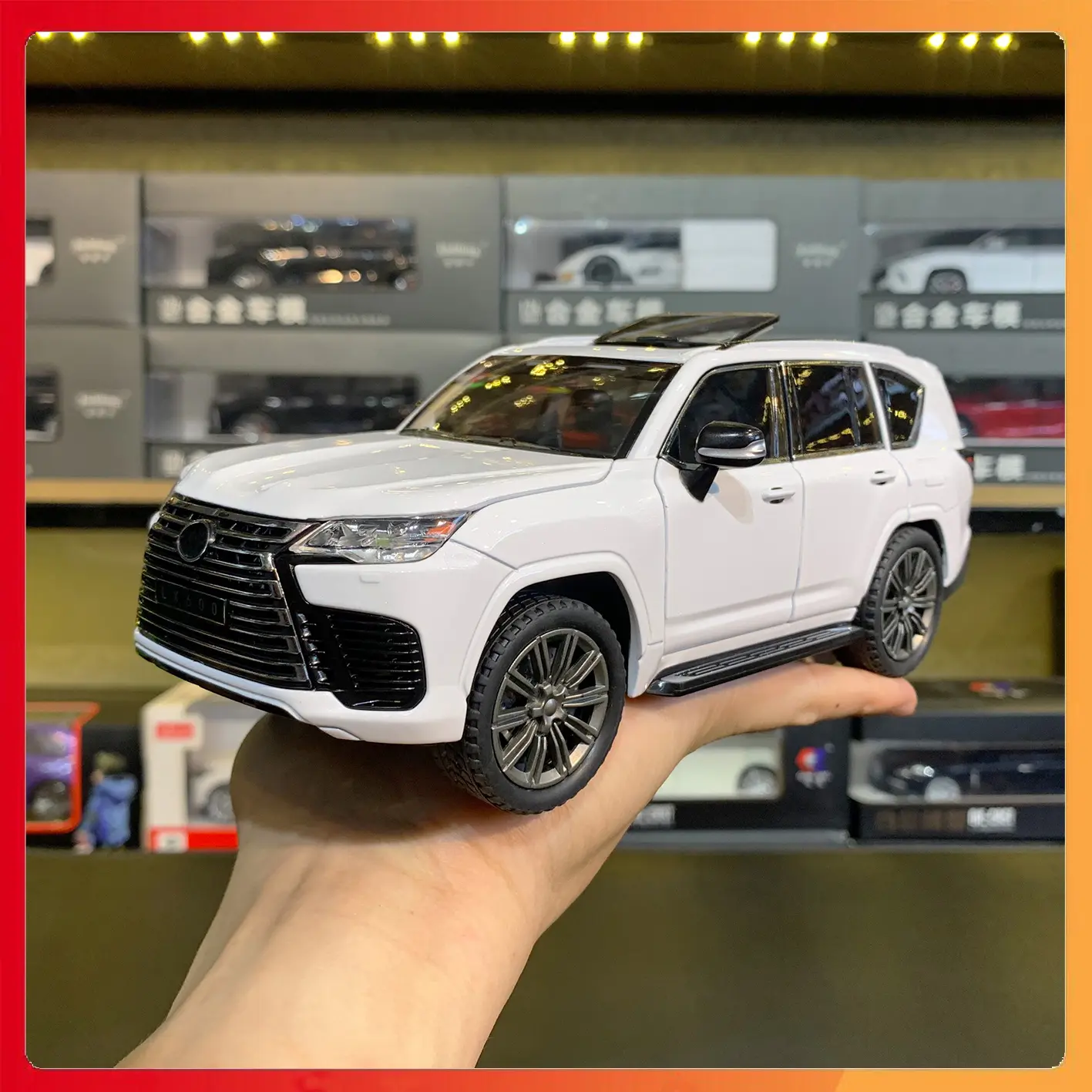 Mô hình xe lếch xù LX600 tỉ lệ 1:24 Toy Đồ Chơi
