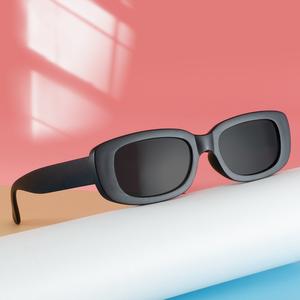 แว่นกันแดดเด็ก กรอบสี่เหลี่ยมเล็ก สไตล์ยุโรปและอเมริกา ป้องกันรังสียูวี ทันสมัย ดีไซน์ย้อนยุค เหมาะสำหรับเด็ก