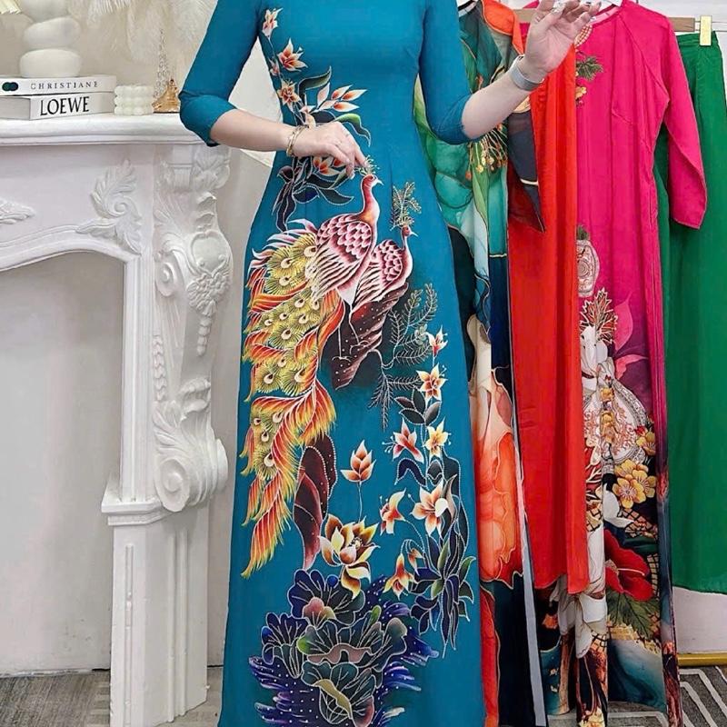DU XUÂN RẠNG RỠ–SALE 40% siêu phẩm Áo Dài Lụa In Chim Công Rực Rỡ 6D – thiết kế sang trọng, tôn dáng, giúp bạn tỏa sáng mọi lúc mọi nơi! 1