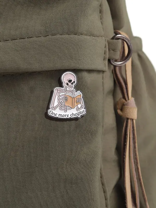 Skeleton Reading Book Design Brooch, Fashion Alloy Badge for Daily Clothing Decor, Trendy All-match & Exquisite Brooch for Birthday Gift Halloween 5