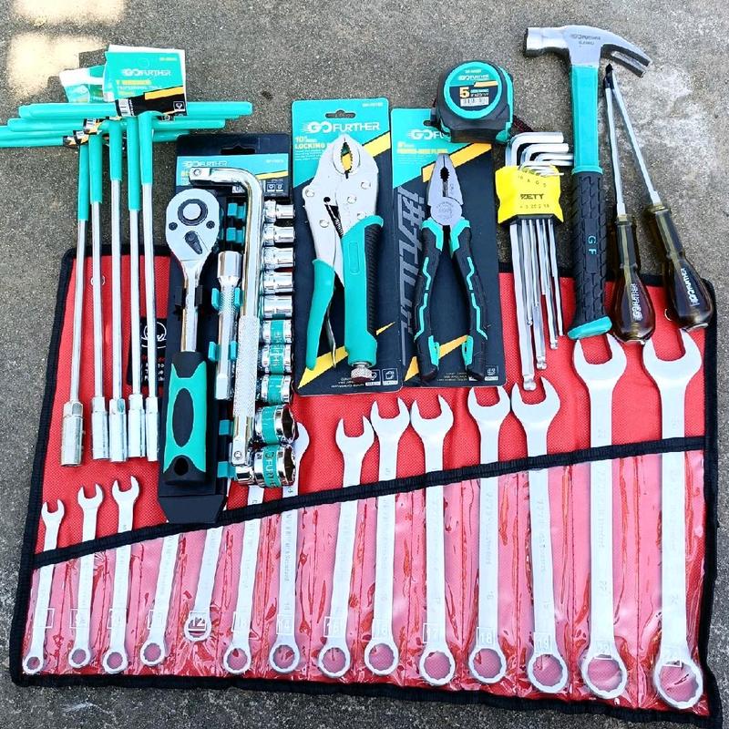 Tặng cần L Combo 10 món sửa chữa tiện lợi có 1 bộ cờ lê 8-24mm +1 bộ tuýp 12 chi tiết 1 2" GF + 1 bộ lục giác bi yeti +1 bộ 5 khoá chữ T xanh GF + 1 cuộn thước 5m +1 kìm điện 8" + 2 cây tua vít đóng + 1 kìm bấm chết GF + 1 cây búa dài tiện lợi