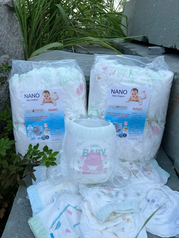 Combo 3 bịch ,150 chiếc bỉm quần nano , đệm mây , fom bo , thấm từ 800-1200ml , mềm êm , màn thấm 5D ,kèm quà cho bé 0