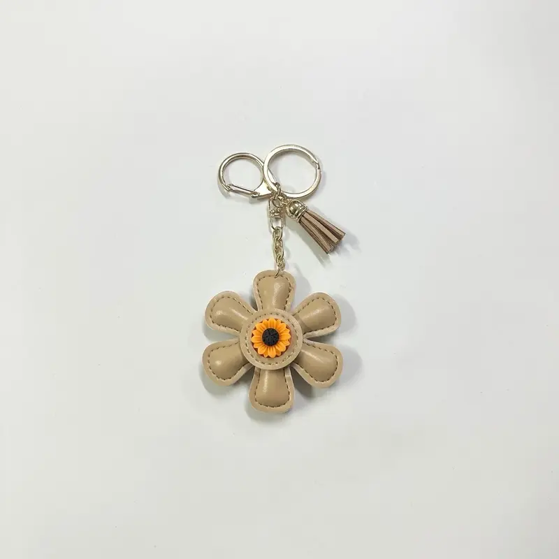 Charm hoa nhuỵ vàng MÓC TREO túi xách -PK02 1
