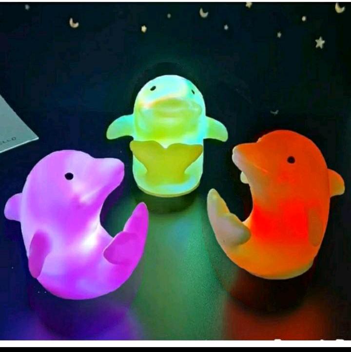 lampu boneka untuk hiasan di kamar menyala dalam terang dan gelap 3