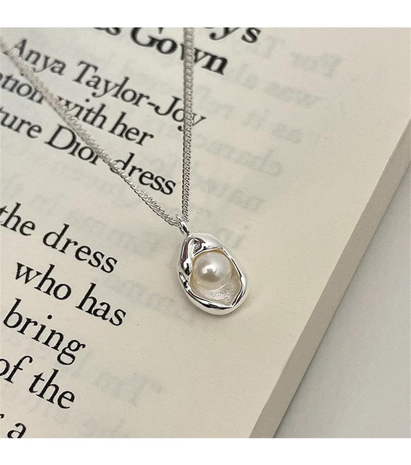 Product Introduction of S925 Pure Silver Natural Freshwater Pearl Mini Pod Necklace for Women, Simple and Niche Temperament, Exquisite Collarbone Chain Silver Decoration 10
