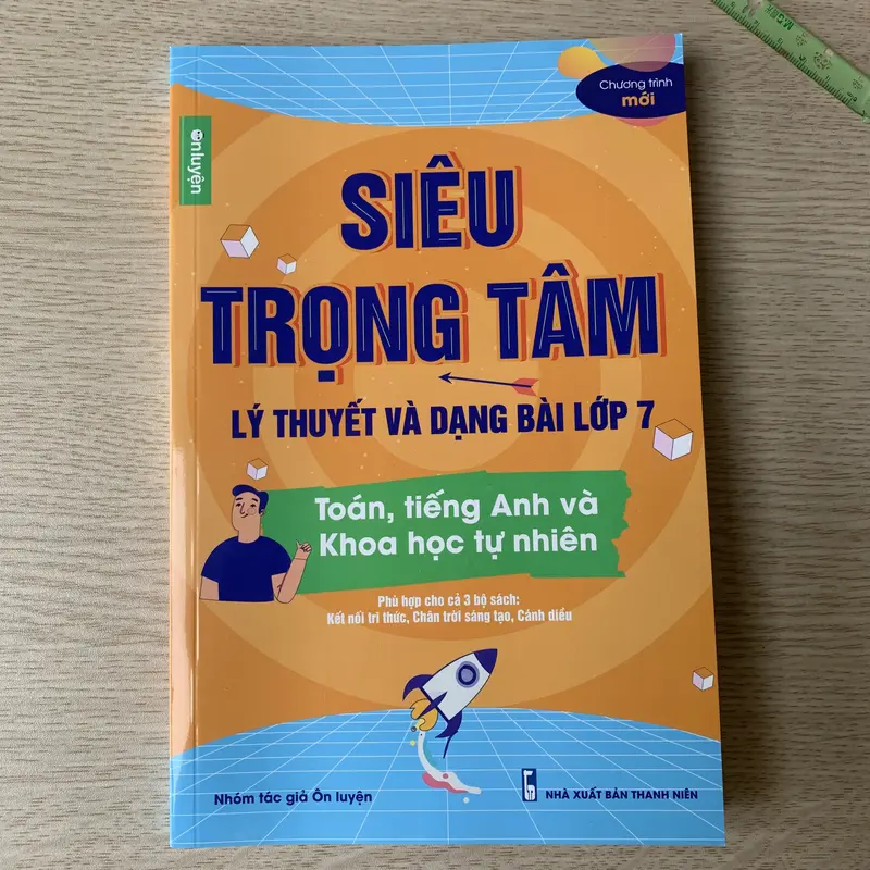 Lớp 7 (Bộ Cánh Diều )- Combo 2 cuốn Siêu trọng tâm TOÁN, TIẾNG ANH, KHTN và Văn, Khoa học xã hội lớp 7- Uribook 1