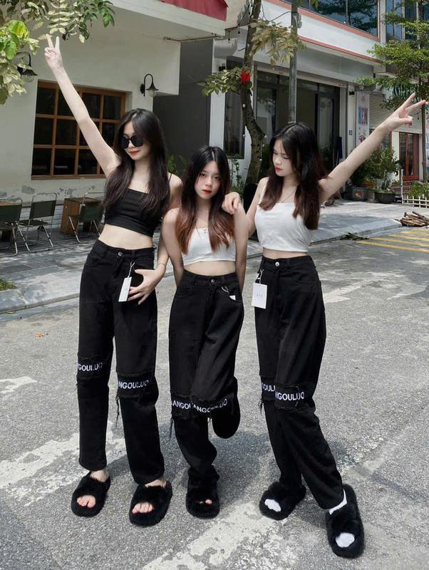 Quần bò jeans ống suông thêu Chữ Gối phối dây tua, quần jeans ống rộng mặc đôi nam nữ [màu đen] 1