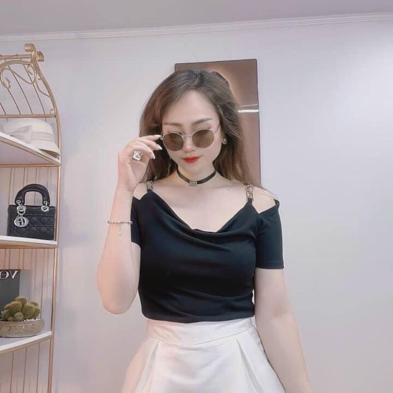 Áo thun cổ đổ vai khuy tinh tế thiết kế sang trọng Ôm gọn