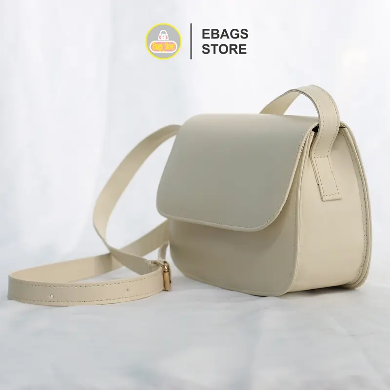 Tas selempang simple model della 8