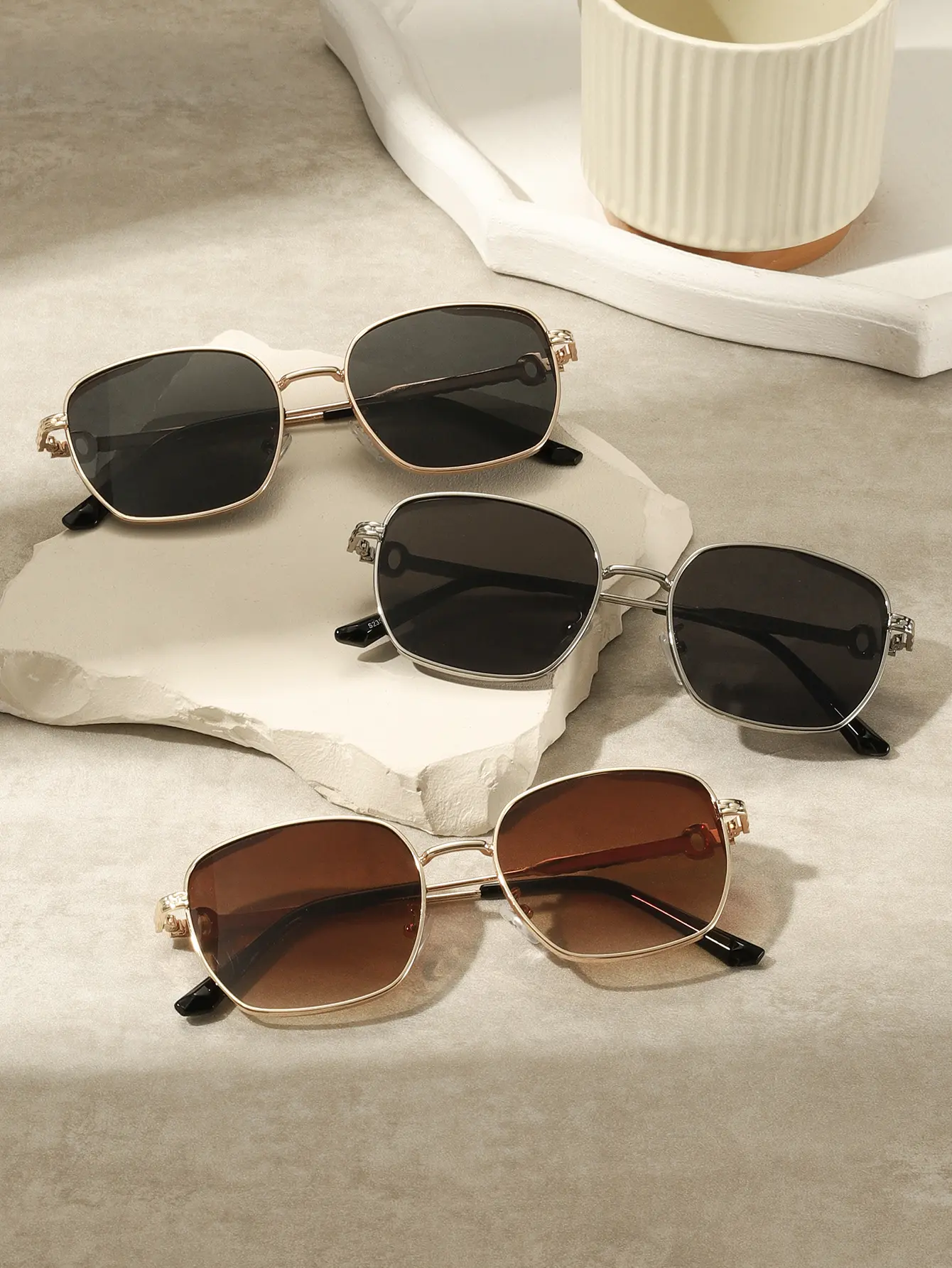 【COD+GRATIS KOTAK】Emokii Kacamata - Emma Klasik - Kacamata Pria Wanita Best Seller Modis Timelees Kacamata Stylish Premium Kacamata Fashion Trend Kacamata Lensa 14 CM Frame Kacamata Fashionable