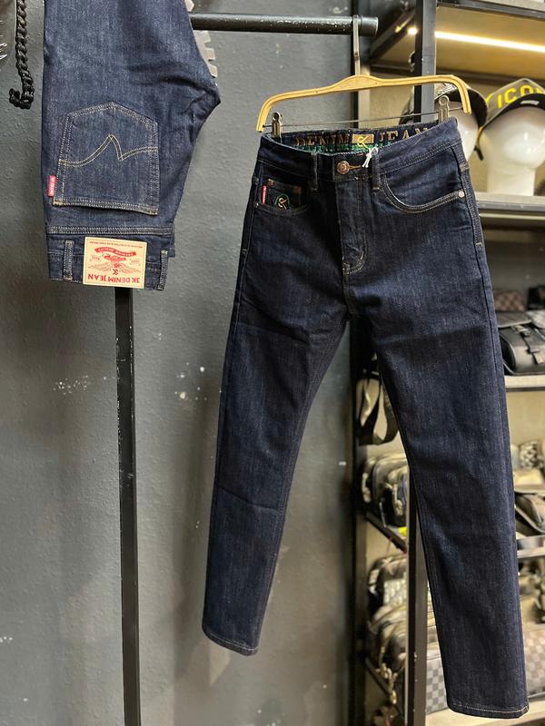 [GIÁ MỞ BÁN] [3K DENIM Jean Denim Guangzhou-2252] Quần Jean Nam Dài Màu Xanh Đen Viền Chỉ Nâu Lót Caro Đỏ Mẫu Mới J3885 Chi Tiết Như Hình.