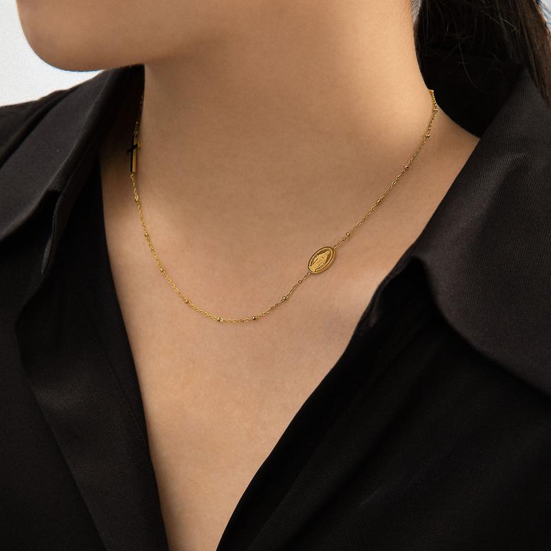 European and American Fashion Coin Ins Style Cross Oval Pendant Clavicle Chain Necklace Titanium Steel 18K Gold Plating Ornament 2