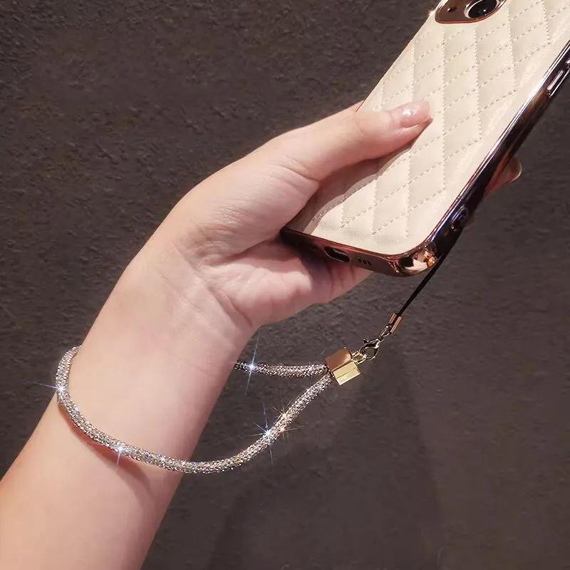 Fashion Rhinestone Decor Phone Chain, Short Phone Lanyard with Universal Clip, Shiny Phone Strap for Women & Girls, Mobile Phone Decoration Accessories 4