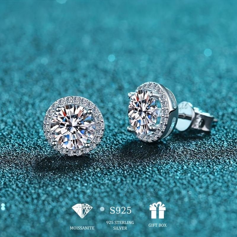 Product Introduction of round Shiny Moissanite Design Ear Studs Sterling Silver 925 Silver Exquisite Gift Band Gift Box 0