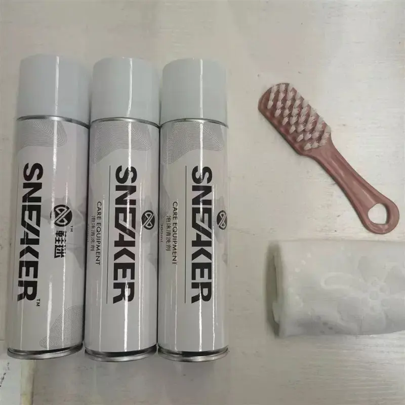 Combo 3 Chai Xịt Tạo Bọt Vệ Sinh Giày Sneaker Cao Cấp Tặng Kèm Bàn Chải Đa Năng - 8
