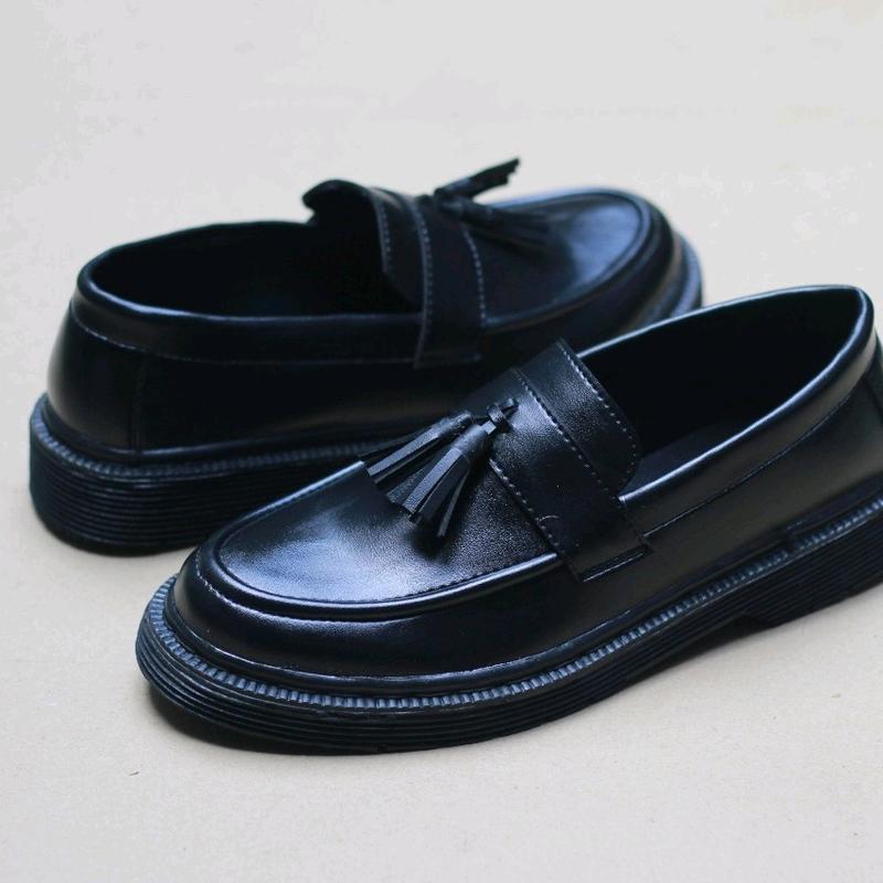 RUMBAI SEPATU LOAFERS PRIA KULIT PU SEPATU KERJA KANTORAN KONDANGAN TERBARU 1