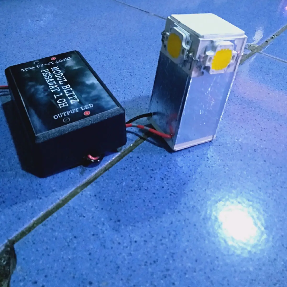Isi lampu rotari tanpa stoples 1×kedip 12 volt dan 24 volt  Hpl terang