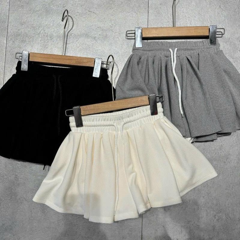 Chân Váy Nữ Dáng Ngắn Xoè Có Dây Lưng. Có Quần Lót Trong. Vải Rất Dày Dặn. Bản Lưng Chun Dễ Mặt Phù Hợp Size S, M Vừa Women Nhung Voi Bo Chun Voan Kem A321