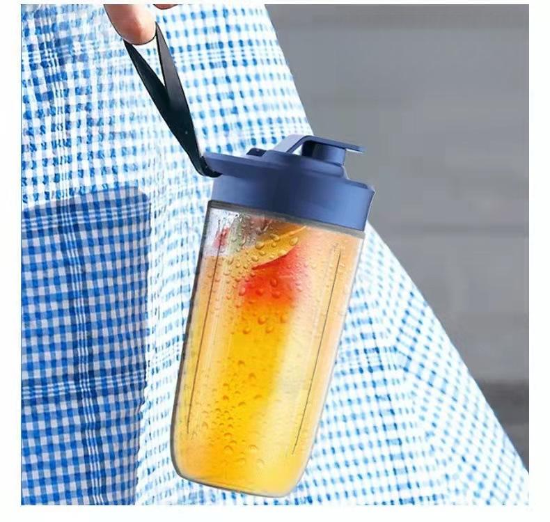 Product Introduction of Juicer Cup Portable Charging Small Household Juice Cups Student Automatic Multifunction Juicer Powerful power, fast juicing, one-button cleaning function, multi-scene applicable juicer 17
