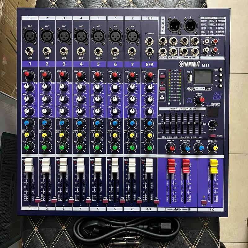 Bàn Trộn âm thanh Mixer M11 mới nhất 2024 gồm 7 cổng mic , eco và 99 chế hát karaoke thu âm , làm sự kiện , cắm ra loa âm ly , đẩy đều ổn bảo hành 2 năm