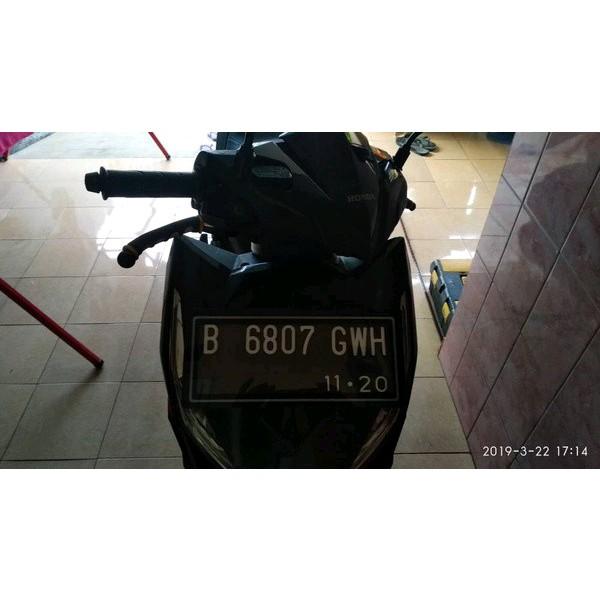 Dudukan plat nomor motor akrilik variasi lampu led sepeda motor universal Aksesoris Motorcycle Penutup plat nomor motor 6