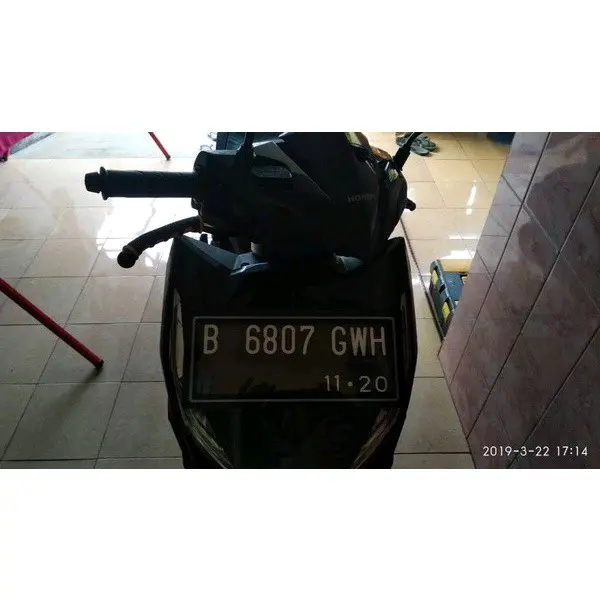 Dudukan plat nomor motor akrilik variasi lampu led sepeda motor universal Aksesoris Motorcycle Penutup plat nomor motor 6