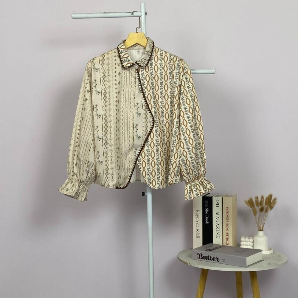 [ready stock]Asaya Atasan Kemeja Pakaian Wanita Motif Bergaris Mode Korea Terbaru