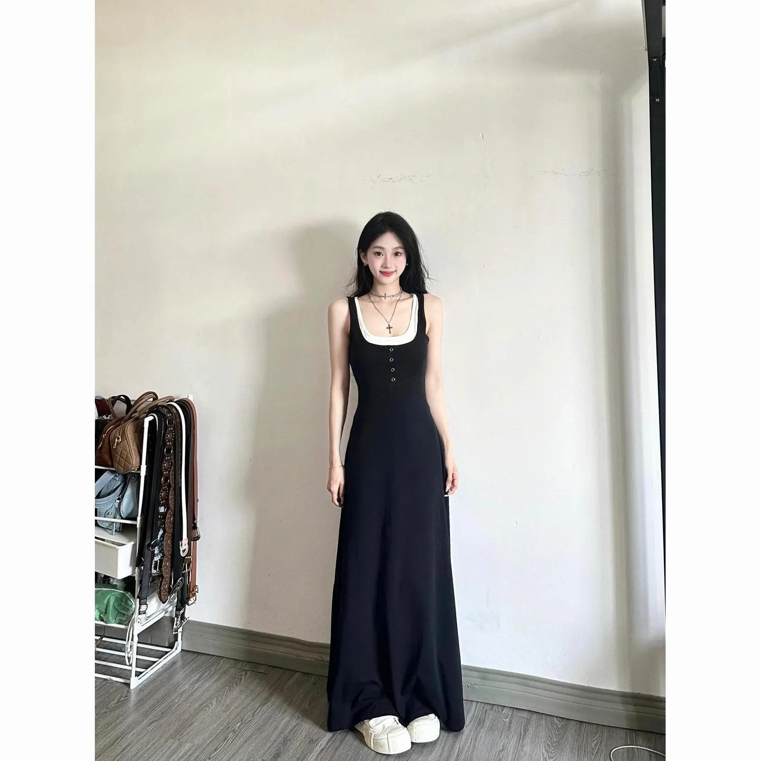 Design Sense Fake Two-Piece Design Sense Niche Waist Slimming A- line Dress Black Sleeveless Camisole Dress