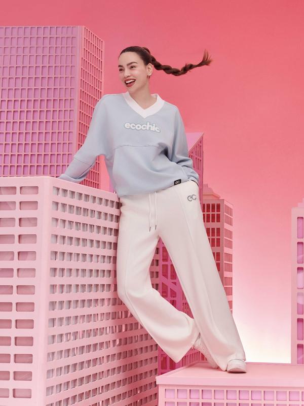 Áo Sweater Cổ Tim ECOCHIC V-NECK SWEATSHIRT Chất Liệu Cao Cấp Công Nghệ Mới Chính Hãng Nhiều Màu B085