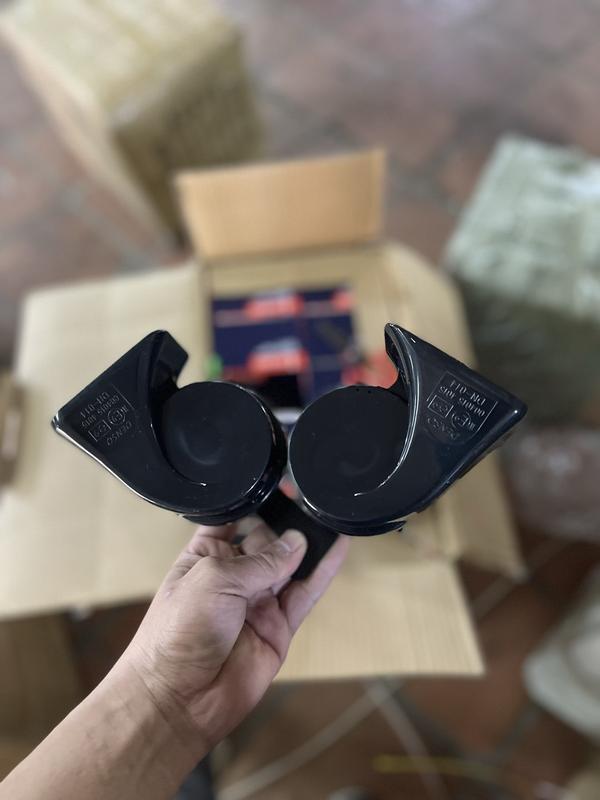 Còi sên Denso 1 bộ gồm 2 còi dành cho xe ô tô, xe tải điện 12, 24v