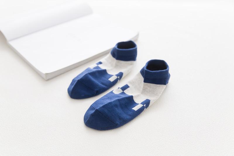 Product Introduction of Summer Korean Style Men's Cotton Boat Socks Retro Fashion Invisible Socks Plain Flat Socks Personality Fashion 7