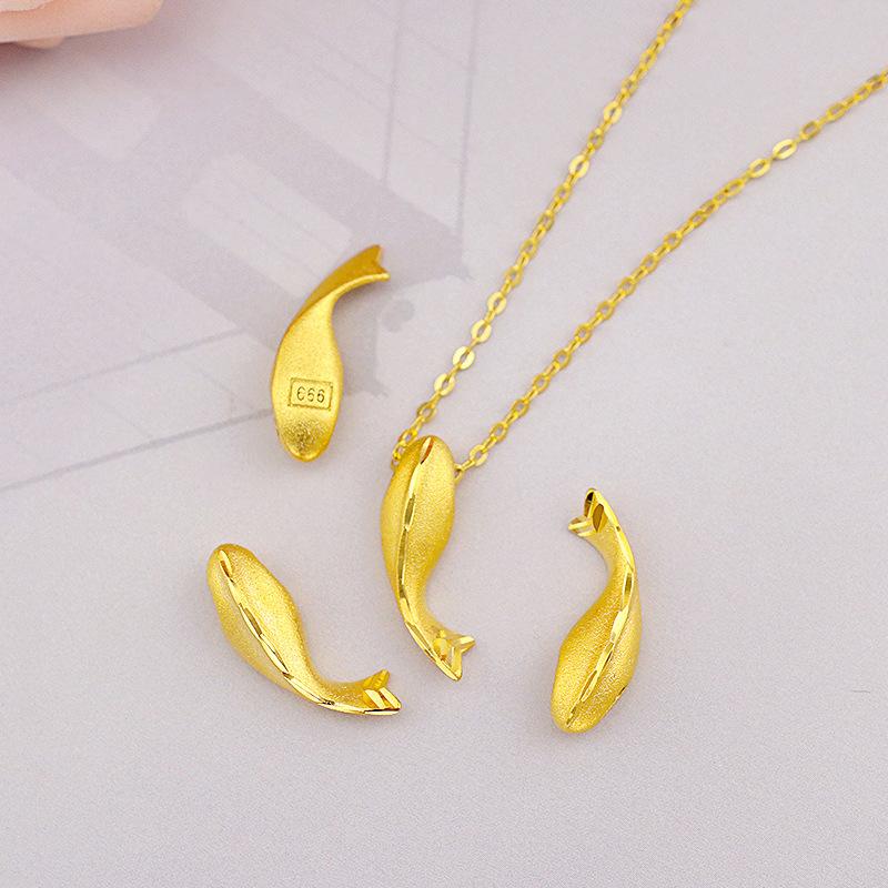 Korean and Japanese Fashion Style Imitation Gold Small Dolphin Necklace Clavicle Chain Wholesale Women's Gold-Plated Dolphin Small Fish Clavicle Necklace 3