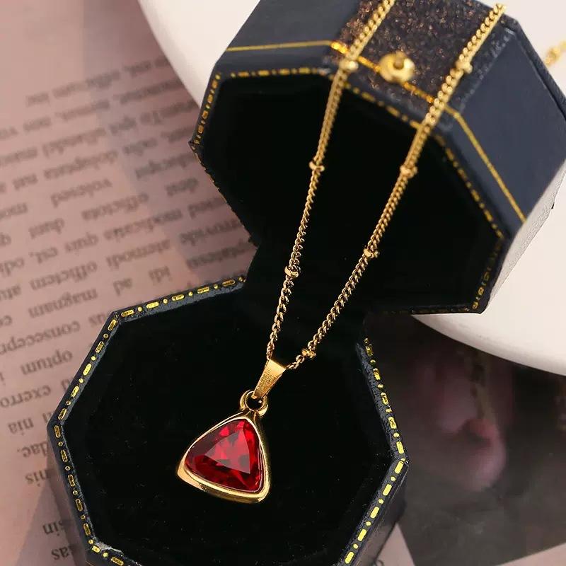 Vintage light luxury jade dark green titanium necklace non-fading collarbone chain for women showing white skin 6