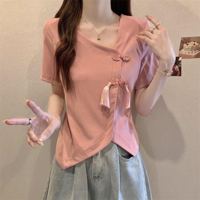 Product Introduction of Women's New Chinese Button Irregular Short T-shirt Fat Mm Cover Belly V-neck Top Womenswear Blouse Check Flat 15