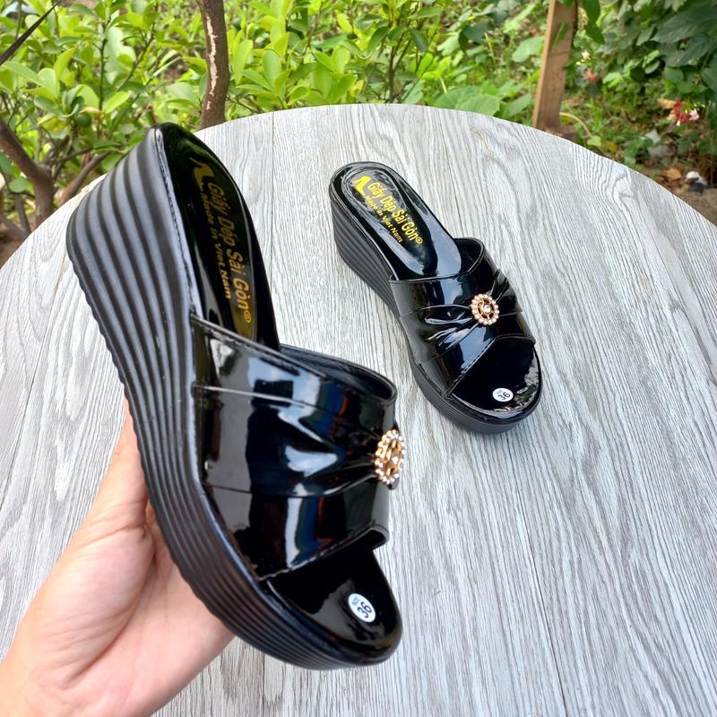 Dép đế xuồng 5cm - Dép nữ trung niên đính hạt đá nhẹ, êm cho mẹ, cho bà