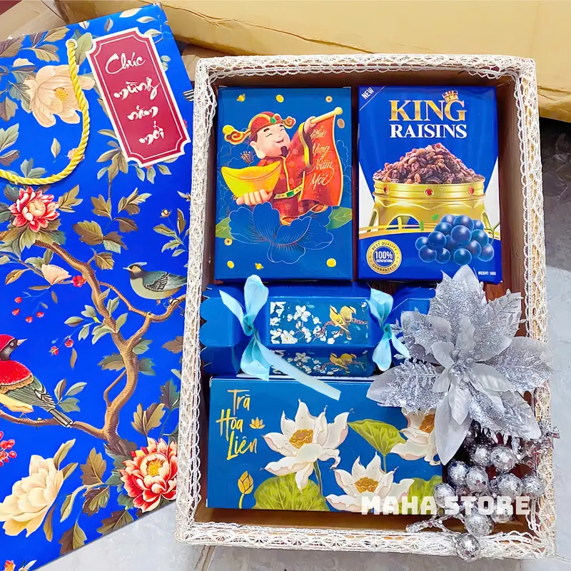 SET Quà Tết 2026 - Bao gồm 4 món (Có hộp, túi xách) làm quà tặng cho người thân, đối tác, trưng bày,..