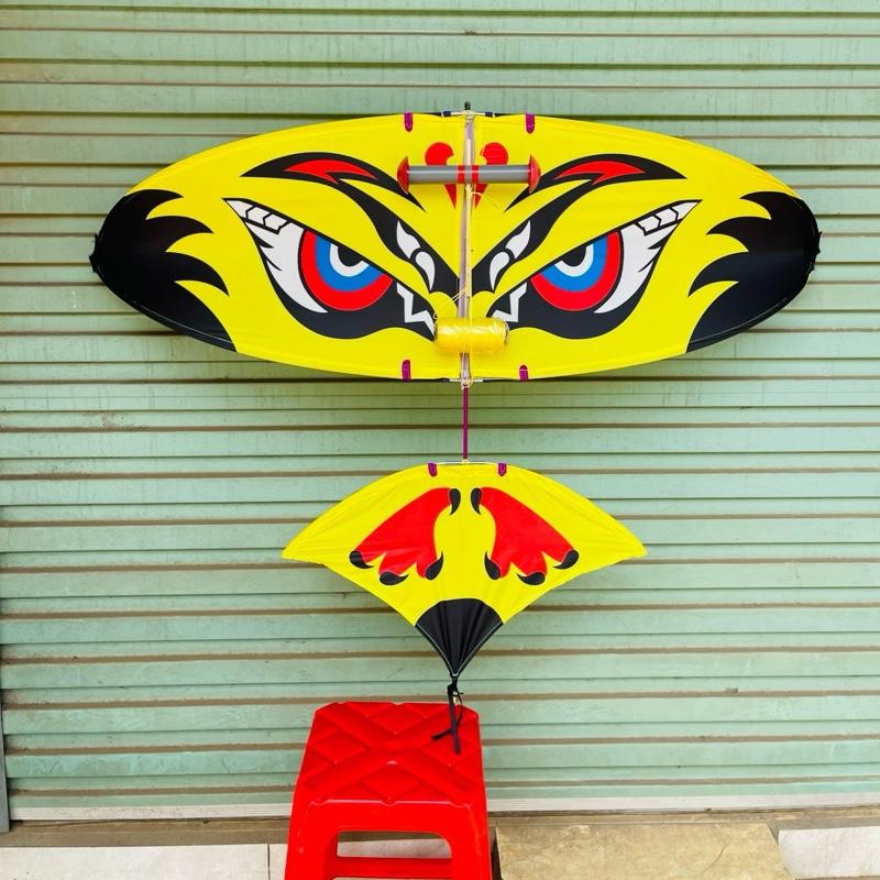 Diều lắp ghép m5 cacbon và combo diều sáo dây.m5.:(diều đã làm sẵn) diều dễ bay dễ thả.dễ dàng tháo lắp.