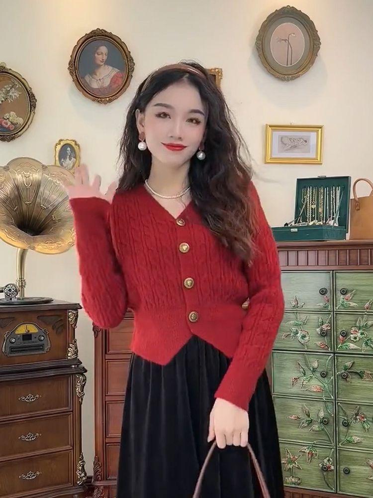Product Introduction of Áo Khoác Cardigan Dệt Kim, Phong Cách Pháp, Dành Cho Nữ, Thích Hợp Cho Mùa Xuân, Mùa Thu / Đông, Thiết Kế Đẹp, Phong Cách Phương Tây Độc Đáo Áo Len Trông Trẻ Trung, Phong Cách Chanel, Bán Chạy 15