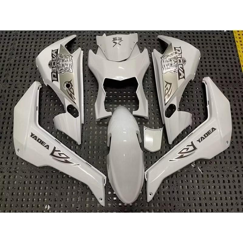 tặng ốc Bộ nhựa 8 món Xmen kèm tem hổ trắng hổ đỏ hổ vàng tem chỉ đỏ và 4 ốc màu mặt nạ - Phụ Tùng Nhãn Dán Decal