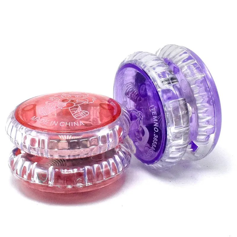 Đồ chơi con quay Yoyo có gắn đèn Led phát sáng cùng nhiều màu sắc giúp bé tha hồ chơi đùa cùng bạn bè và người thân Toy 2